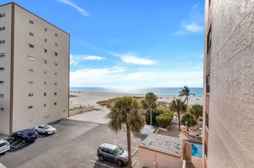 Gulf Gate Resort #301
