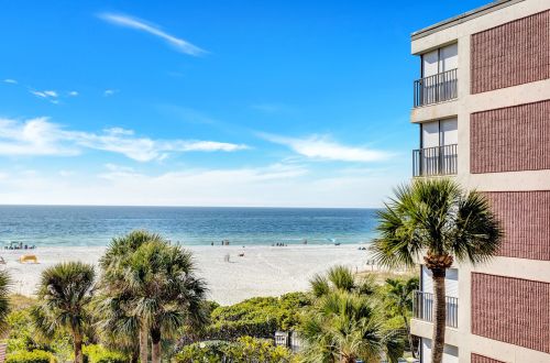 Gulf Gate Resort #304