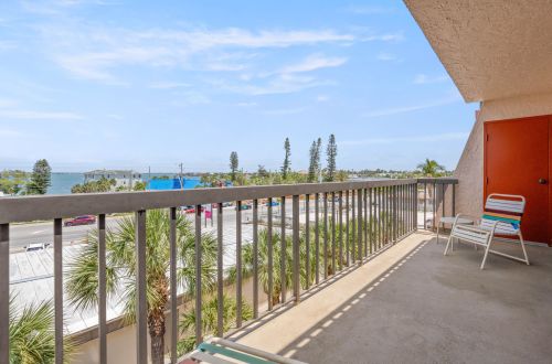 Gulf Gate Resort #305